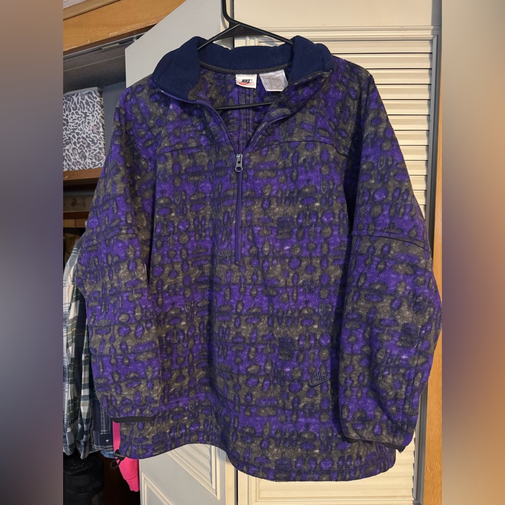 Nike Pullover - image 1